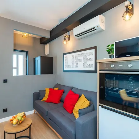 Maza Apartment *